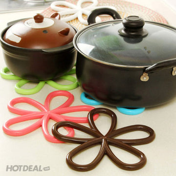 Silicone Flower Hot Pot Mat Stand Heat Resistant Mat For Protect Your Dastar Khan And Table To Burning (random Colors)..