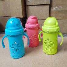 Plastic Kids Sipper Bottle for Kids Cup with Silicone Straw